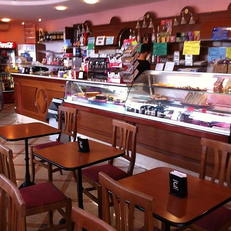 White House Motel Cerveteri Bagian luar foto