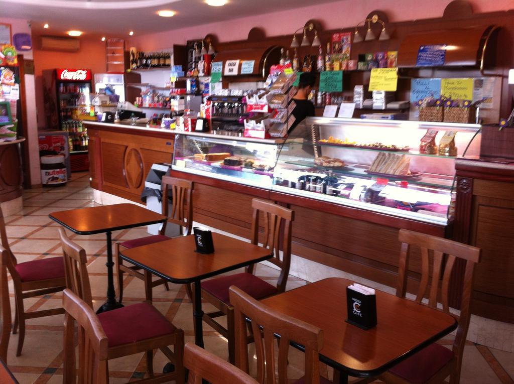 White House Motel Cerveteri Bagian luar foto